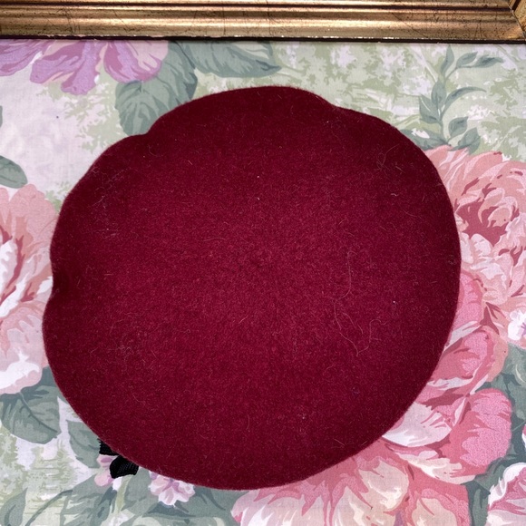 Raspberry Beret - Picture 3 of 10
